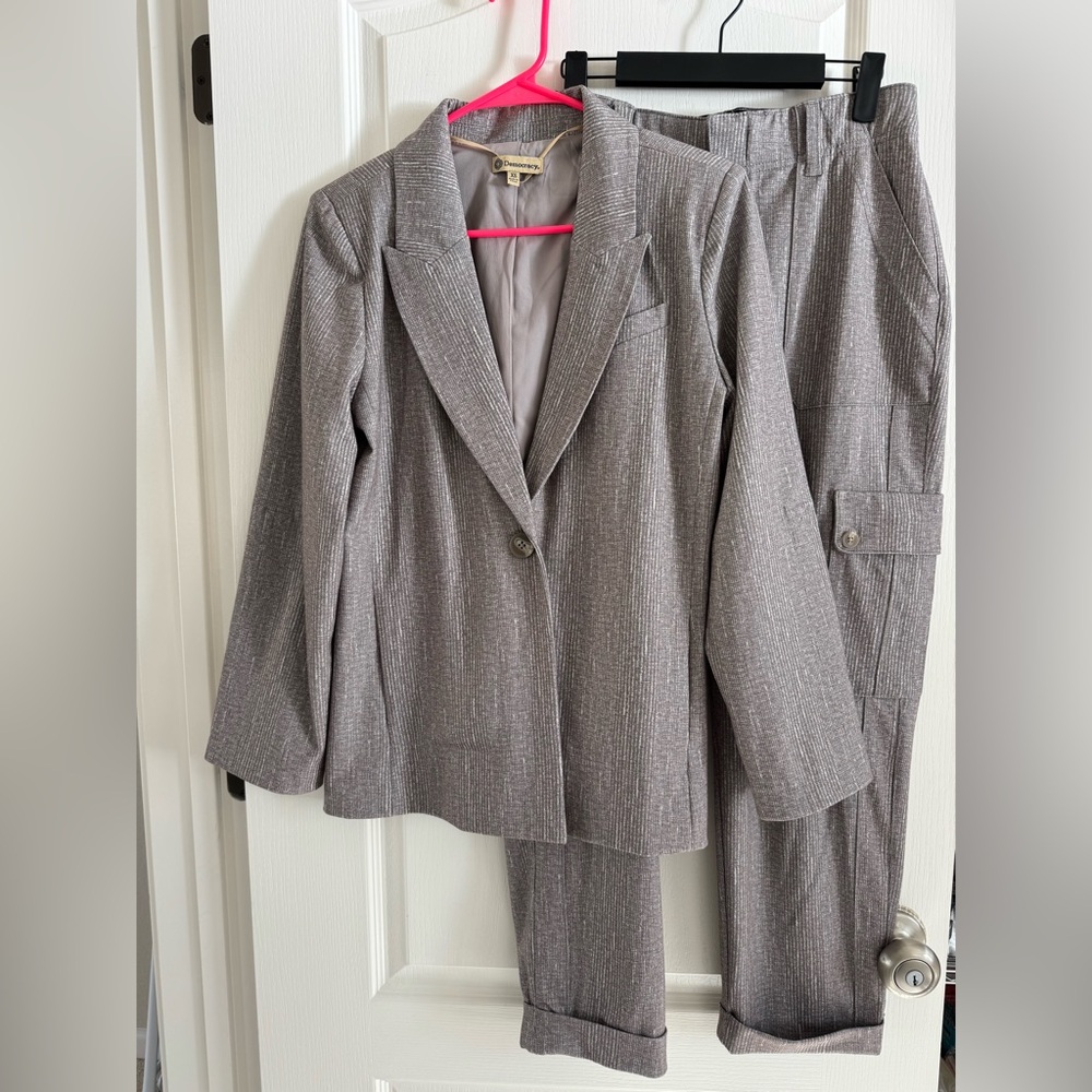 Democracy Blazer & Trouser Suit Set Beige | Workwear Size XS & 4 | 2 Piece